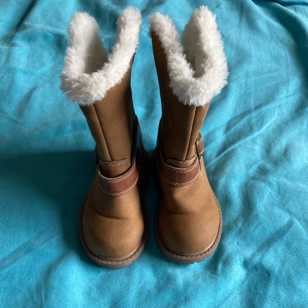 Carter's Brown Boots with White Faux Fur